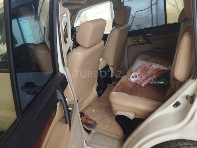 Mitsubishi Pajero 2007, 425,000 km - 3.0 л - Bakı