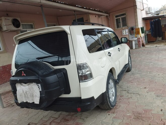 Mitsubishi Pajero 2007, 425,000 km - 3.0 л - Bakı