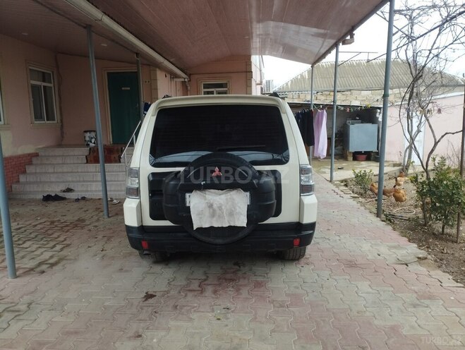 Mitsubishi Pajero 2007, 425,000 km - 3.0 л - Bakı