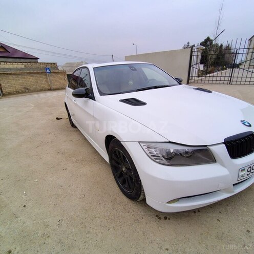 BMW 320-2