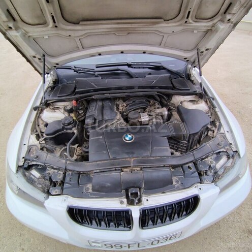 BMW 320-10
