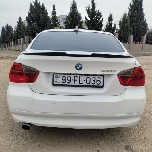 BMW 320-7