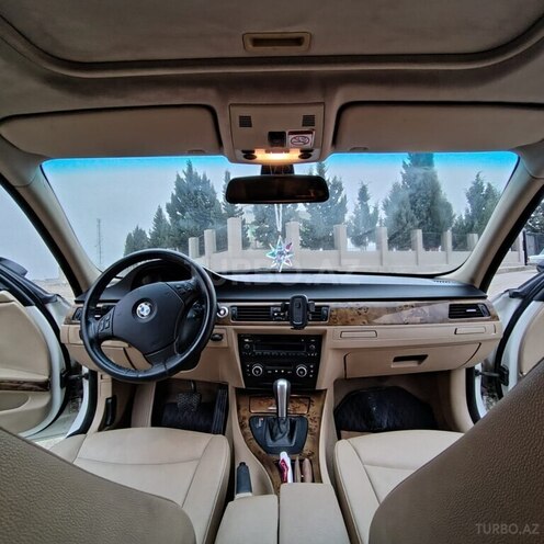 BMW 320-15