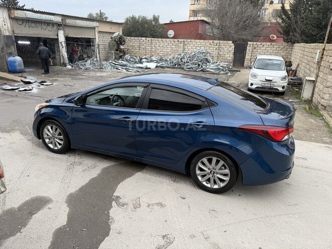 Hyundai Elantra 2015, 103,803 km - 1.8 л - Bakı