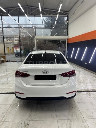 Hyundai Accent 2019, 121,631 km - 1.4 l - Bakı