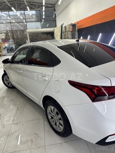 Hyundai Accent 2019, 121,631 km - 1.4 l - Bakı