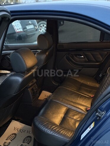 BMW 525-11