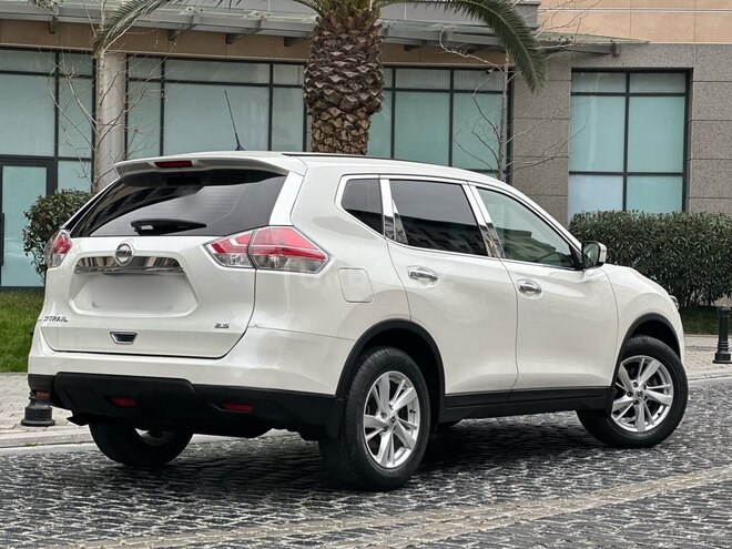 Nissan X-Trail 2015, 128,000 km - 2.5 l - Bakı