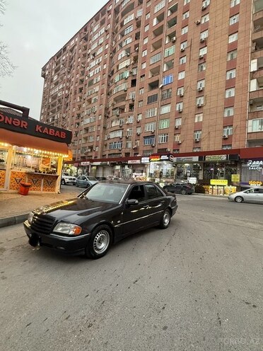 Mercedes C 200 1995, 380,000 km - 2.0 л - Bakı