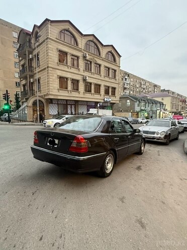 Mercedes C 200 1995, 380,000 km - 2.0 л - Bakı