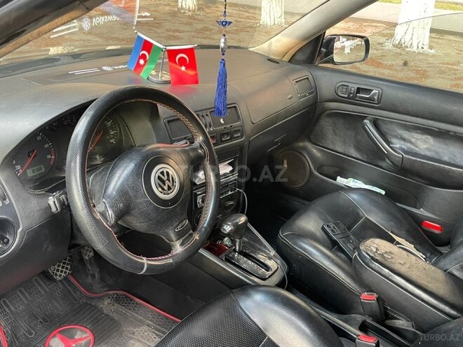 Volkswagen Jetta-11