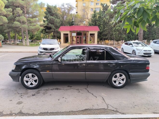 Mercedes 220 E 1995, 327,361 km - 2.2 l - Bakı