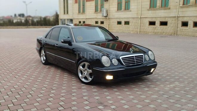 Mercedes E 220 2000, 466,300 km - 2.2 l - Şirvan