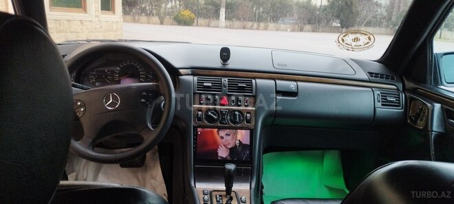 Mercedes E 220 2000, 466,300 km - 2.2 l - Şirvan