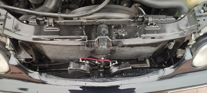 Mercedes E 220 2000, 466,300 km - 2.2 l - Şirvan