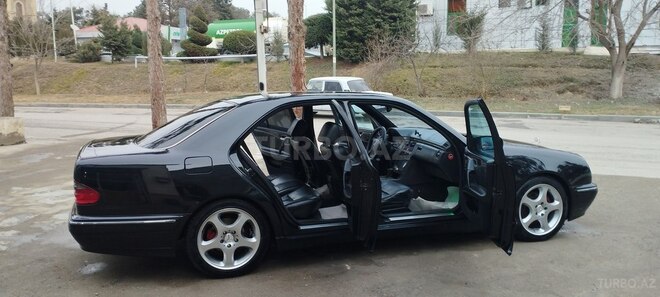 Mercedes E 220 2000, 466,300 km - 2.2 l - Şirvan