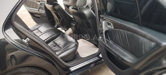 Mercedes E 220 2000, 466,300 km - 2.2 l - Şirvan