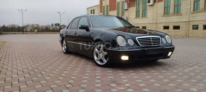 Mercedes E 220 2000, 466,300 km - 2.2 l - Şirvan