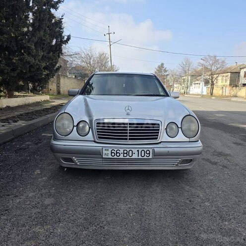 Mercedes E 230 1996, 450,000 km - 2.3 l - Yevlax