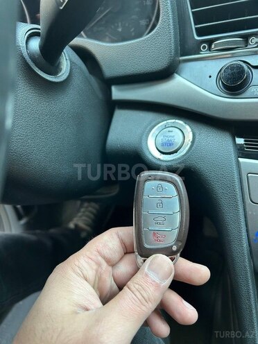 Hyundai Elantra 2016, 192,000 km - 2.0 л - Bakı