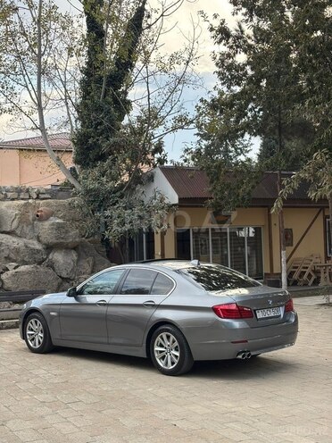 BMW 520 2011, 300,000 km - 2.0 l - Bakı