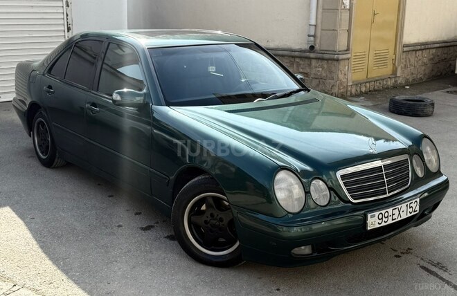 Mercedes E 220 2001, 185,000 km - 2.2 l - Bakı