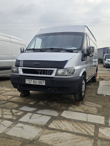 Ford Transit-2