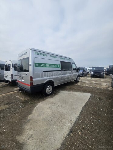 Ford Transit-16