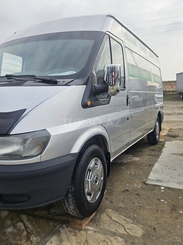 Ford Transit-5