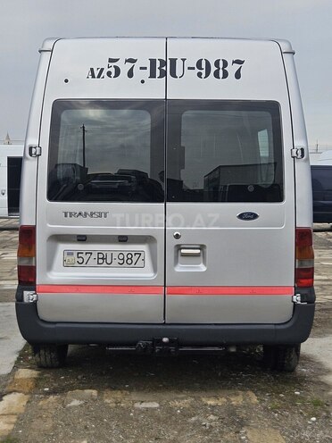 Ford Transit-7