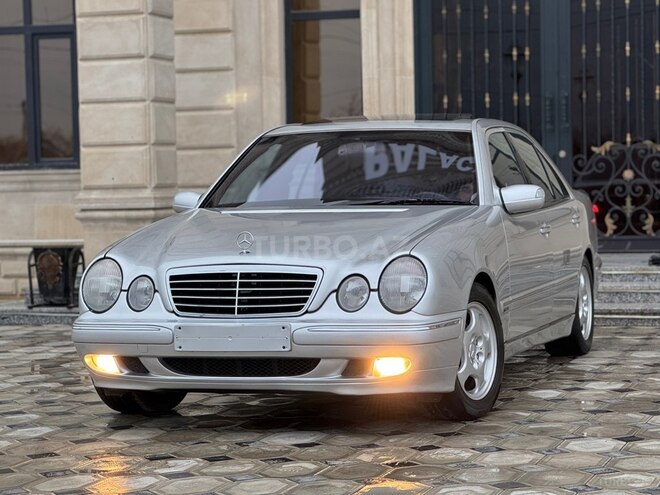 Mercedes E 320-3