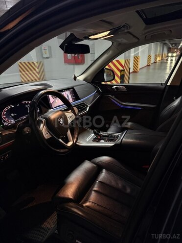 BMW X7-5