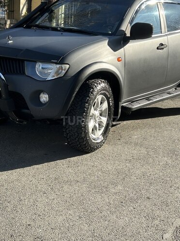 Mitsubishi L200 2008, 360,000 km - 2.5 l - Bakı