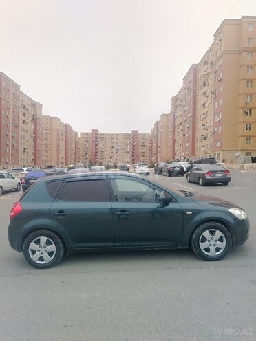 Kia Ceed-2