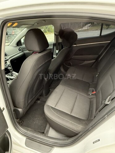 Hyundai Elantra 2017, 195,000 km - 2.0 l - Bakı