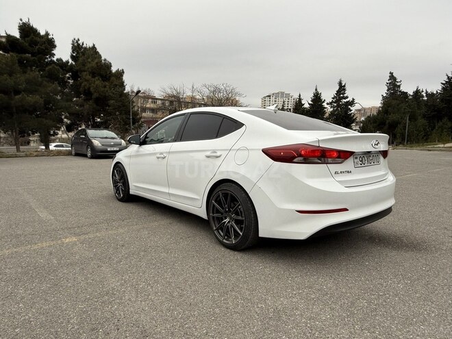 Hyundai Elantra 2017, 195,000 km - 2.0 l - Bakı