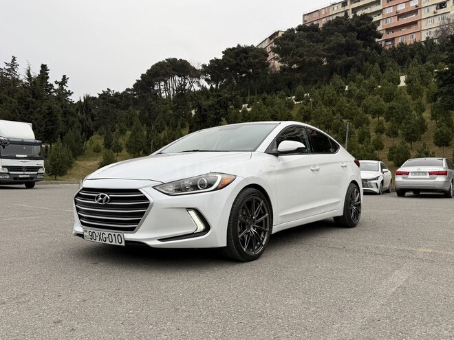 Hyundai Elantra 2017, 195,000 km - 2.0 l - Bakı