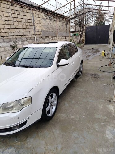 Volkswagen Passat 2006, 328,700 km - 2.0 л - Yevlax