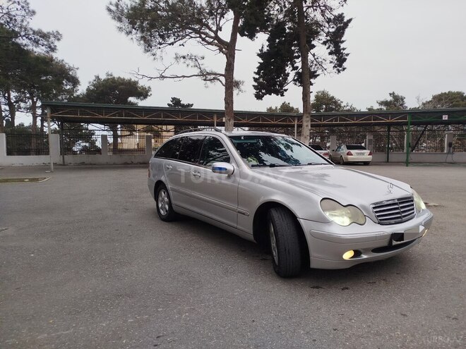 Mercedes C 200 2002, 448,000 km - 2.2 л - Bakı