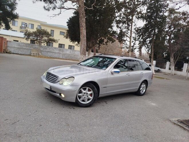 Mercedes C 200 2002, 448,000 km - 2.2 л - Bakı