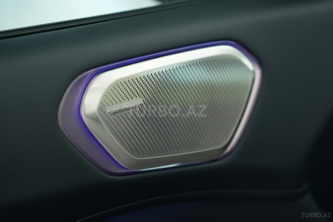 Lynk & Co 900-15