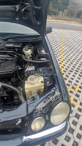 Mercedes E 230 1997, 450,000 km - 2.3 l - Bakı