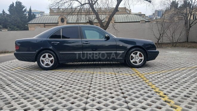 Mercedes E 230 1997, 450,000 km - 2.3 l - Bakı
