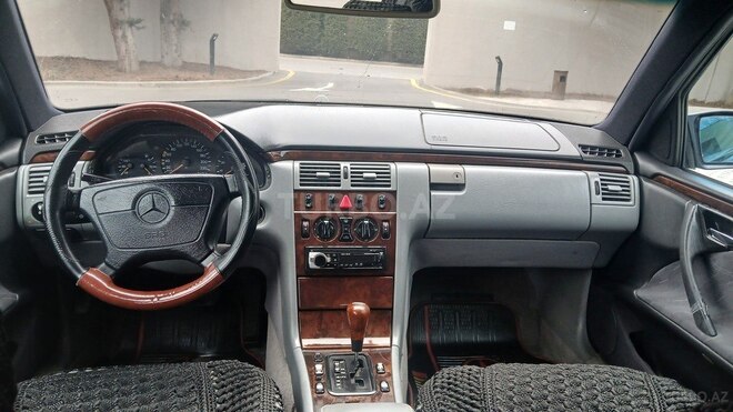 Mercedes E 230 1997, 450,000 km - 2.3 l - Bakı
