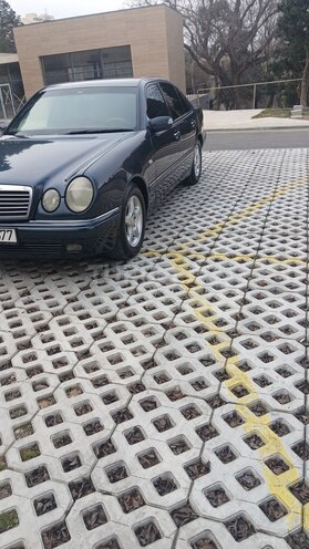 Mercedes E 230 1997, 450,000 km - 2.3 l - Bakı
