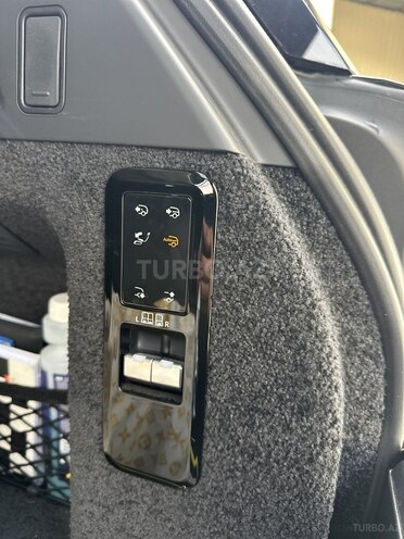 Land Rover Range Rover 2023, 40,000 km - 3.0 l - Bakı