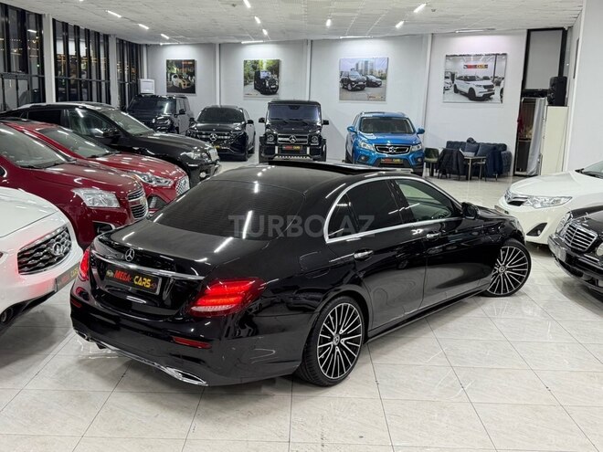 Mercedes E 220 d-5