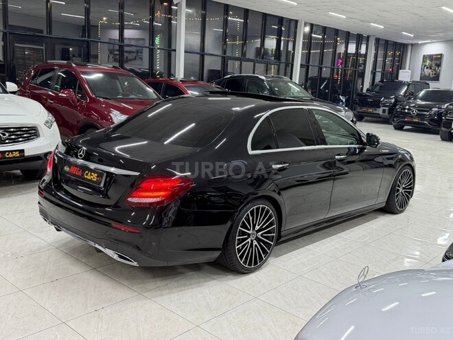 Mercedes E 220 d-10