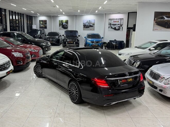 Mercedes E 220 d-7