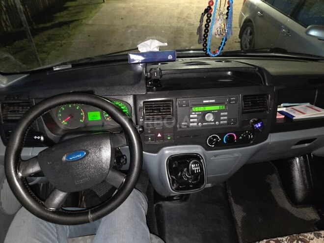 Ford Transit 2007, 286,700 km - 2.4 l - Saatlı